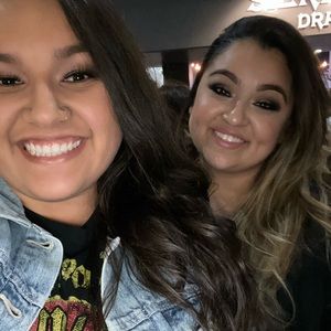 Meet your Posher, Stephany